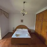 Ada's 招待所 Gjirokastër