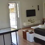 بيت ضيافة Ada's *